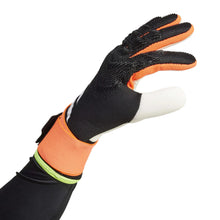 Load image into Gallery viewer, Predator GL Competion Goalkeepr Gloves
