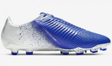 Load image into Gallery viewer, Phantom Venom Elite FG - White-Blue
